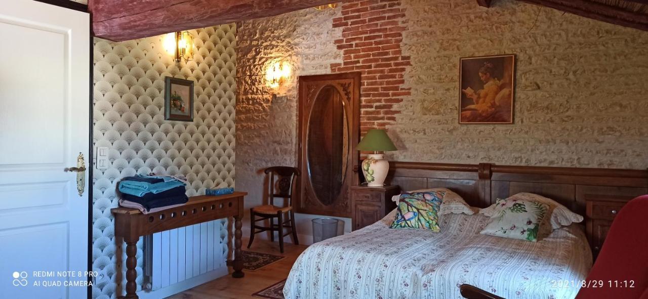 Chez Marek Et Urszula Bed & Breakfast Le Langon ภายนอก รูปภาพ